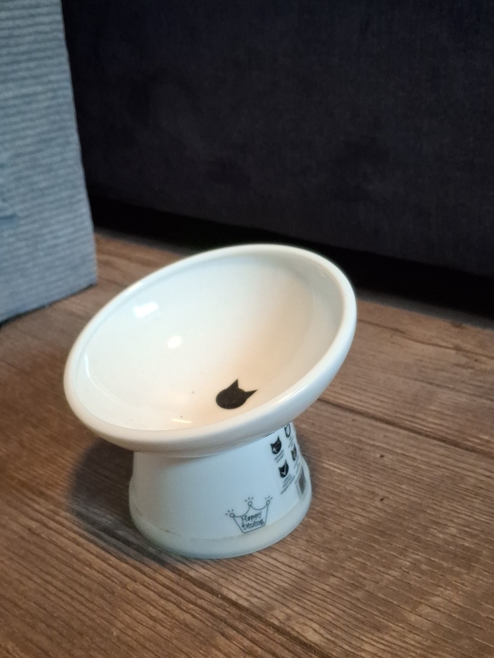 Necoichi Elevated Cat food bowl, ceramic (porcelain) 15° Tilted